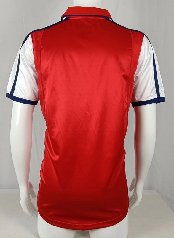 00-01 Arsenal Home